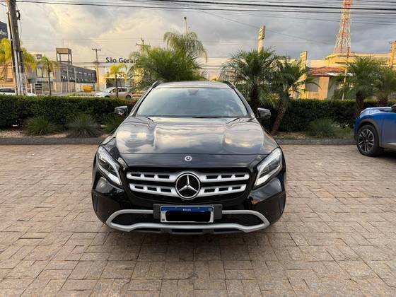 MERCEDES-BENZ GLA 200 1.6 CGI FLEX STYLE 7G-DCT MERCEDES-BENZ GLA 200 1.6 CGI FLEX STYLE 7G-DCT